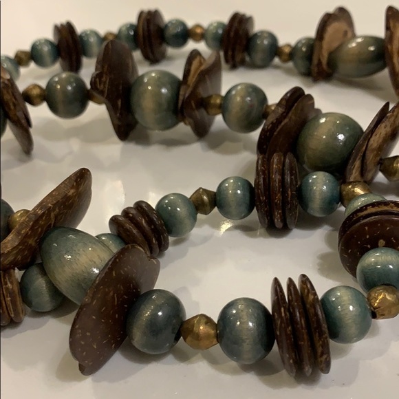 Beautiful one of a kind hand made wood necklace - Picture 5 of 5